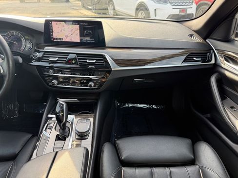 Used 2019 BMW 540i image 28