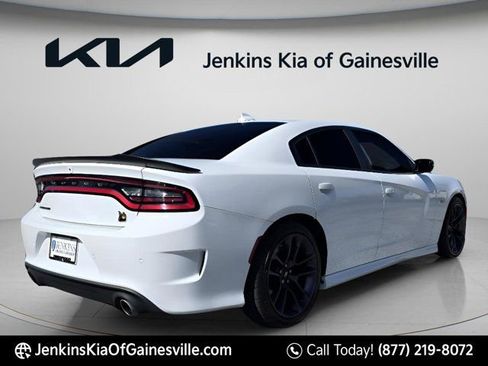 Used 2023 Dodge Charger Scat Pack w/ Technology Group RWD image 4