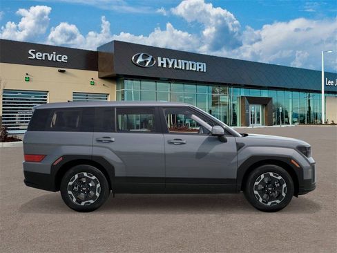 New 2026 Hyundai Santa Fe SE image 7