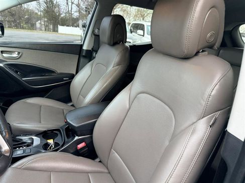 Used 2017 Hyundai Santa Fe Sport AWD/4WD image 25