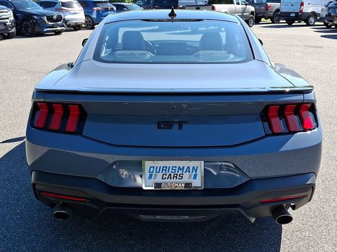 Used 2024 Ford Mustang GT RWD image 5