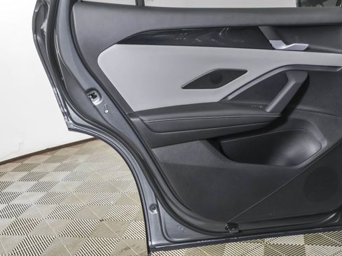 New 2026 Volkswagen Tiguan SE AWD/4WD image 38