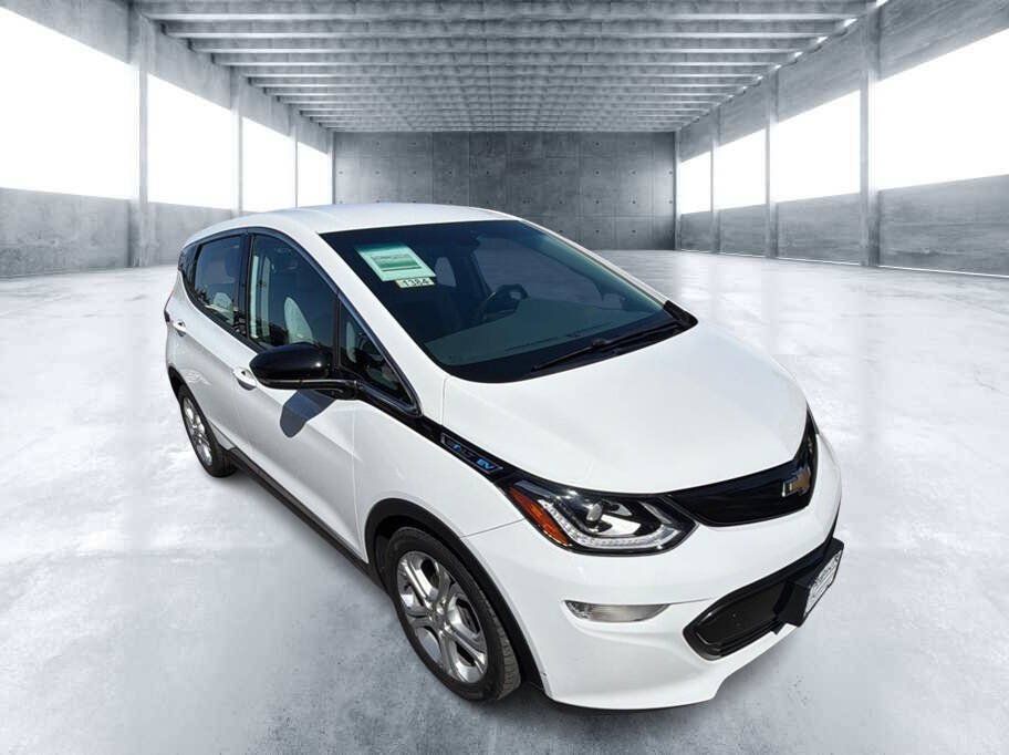 Used 2017 Chevrolet Bolt LT FWD image 2