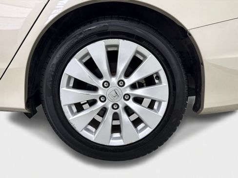 Used 2014 Honda Accord EX-L image 49