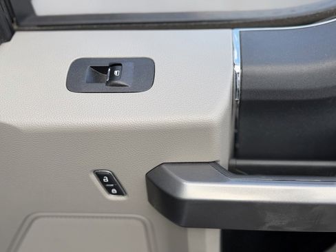 Used 2022 Ford F350 XLT image 36