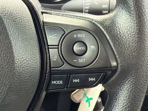 Used 2023 Toyota RAV4 LE FWD image 18