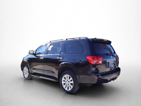 Used 2011 Toyota Sequoia Platinum image 3