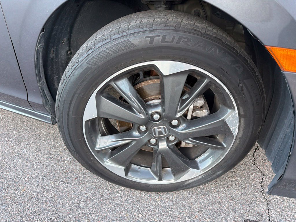 Used 2024 Honda Odyssey Elite image 3