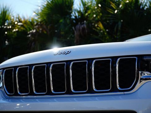 Used 2021 Jeep Grand Cherokee L Limited image 4