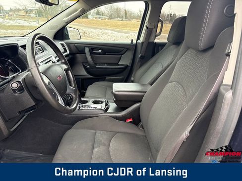 Used 2015 GMC Acadia SLE image 10