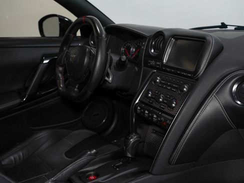 Used 2014 Nissan GT-R Premium AWD/4WD image 30