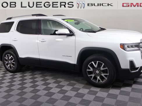 Certified 2023 GMC Acadia SLE w/ Driver Convenience Package image 2