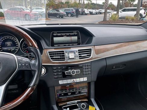 Used 2014 Mercedes-Benz E 350 Sedan image 6