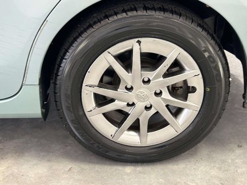Used 2016 Toyota Prius V Four FWD image 10