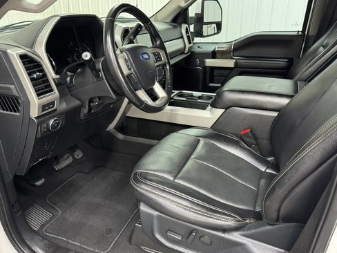 Used 2021 Ford F350 Lariat w/ Lariat Value Package AWD/4WD image 9