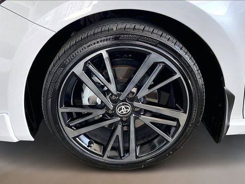 Used 2025 Toyota Camry XSE image 29