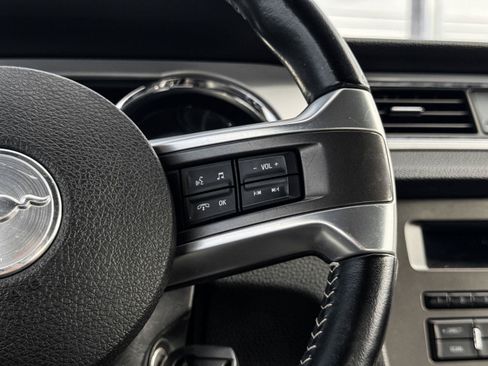 Used 2013 Ford Mustang Premium RWD image 17