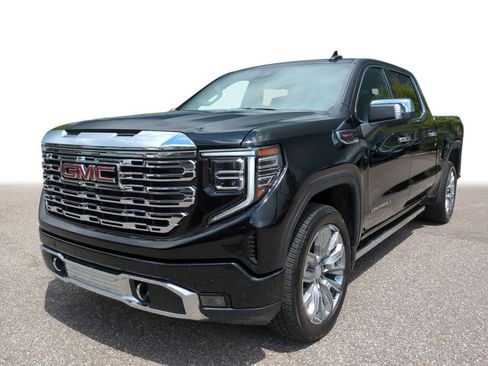 Used 2025 GMC Sierra 1500 Denali AWD/4WD image 1