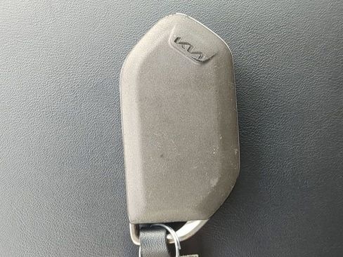 Used 2025 Kia Telluride S FWD image 39