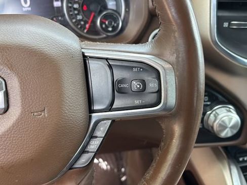 Used 2019 RAM 1500 Laramie AWD/4WD image 24