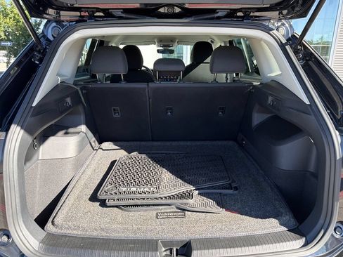 Certified 2025 Volkswagen Tiguan S AWD/4WD image 23
