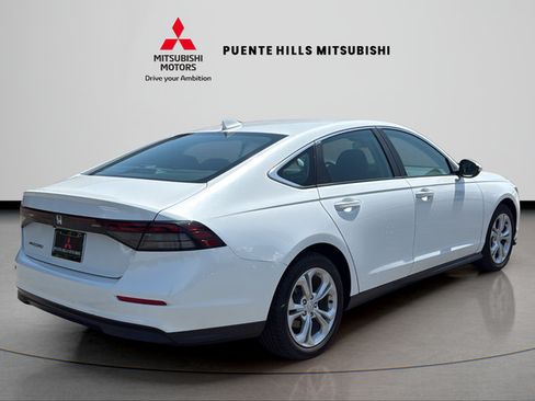 Used 2023 Honda Accord LX image 5