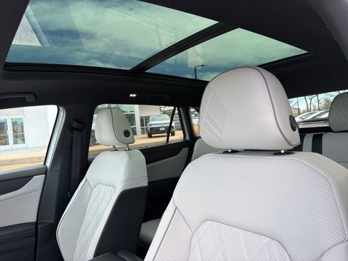 New 2026 Volkswagen Atlas Cross Sport SEL Premium R-Line image 20