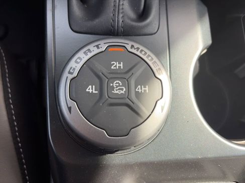 New 2025 Ford Bronco Outer Banks AWD/4WD image 15