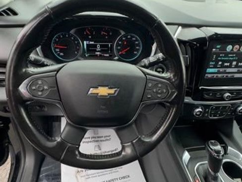 Used 2019 Chevrolet Traverse LT image 14