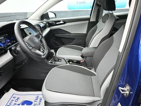 Used 2024 Volkswagen Taos S FWD image 12