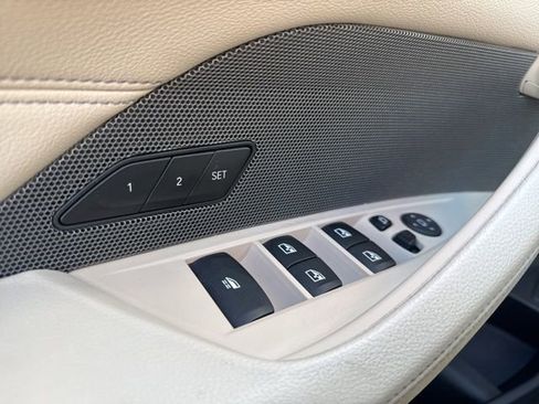 Used 2022 BMW 430i Convertible w/ M Sport Package image 17