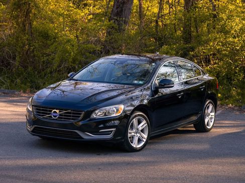 Used 2015 Volvo S60 T5 Premier image 3