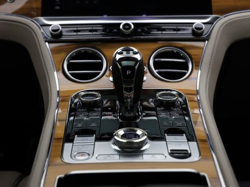 Used 2021 Bentley Continental GT AWD/4WD image 19