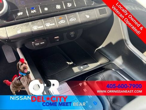 Used 2025 Hyundai Elantra Limited FWD image 26