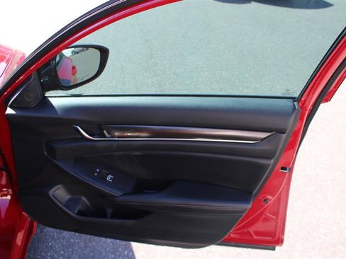 Used 2022 Honda Accord Sport image 12