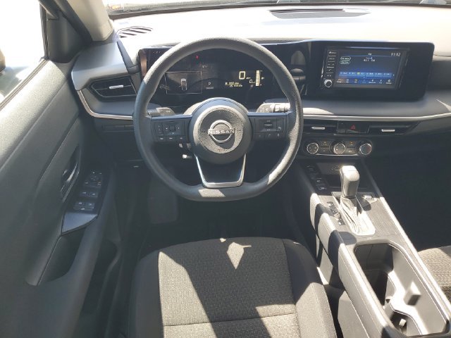 Certified 2025 Nissan Kicks S FWD image 27
