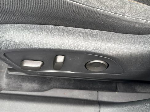 Certified 2024 Honda Prologue EX image 13