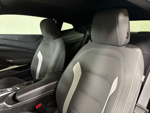 Used 2023 Chevrolet Camaro LT image 25