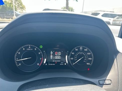 Used 2025 Acura RDX SH-AWD image 9