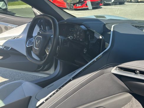 Used 2024 Chevrolet Corvette Stingray Preferred Conv w/ Battery Protection Package image 18