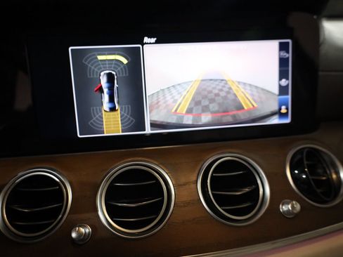 Certified 2018 Mercedes-Benz E 400 4MATIC Sedan image 70