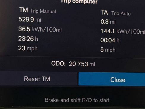 Used 2023 Volvo XC40 Recharge Plus image 17