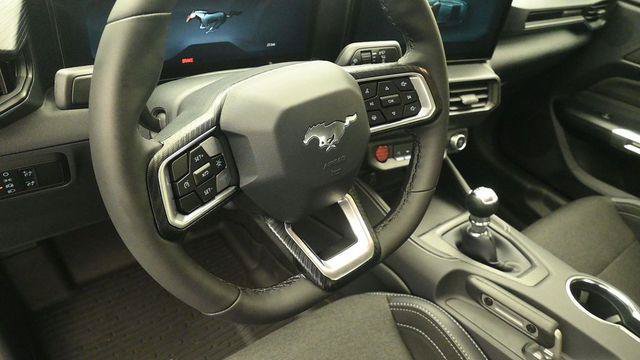 New 2026 Ford Mustang GT w/ GT Performance Package RWD image 12
