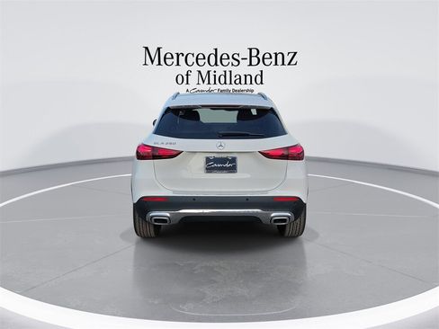 New 2026 Mercedes-Benz GLA 250 GLA 250 image 6