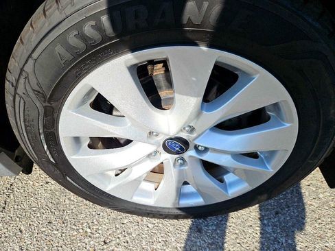 Used 2016 Subaru Legacy 2.5i Premium image 11