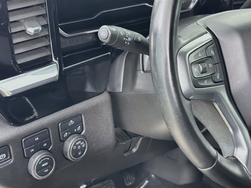 Used 2025 Chevrolet Silverado 2500 LT w/ Convenience Package AWD/4WD image 10