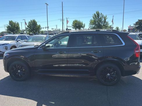 Used 2016 Volvo XC90 T6 Momentum w/ Momentum Plus Package AWD/4WD image 4