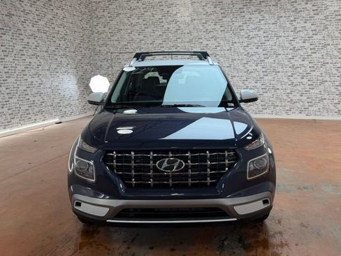 New 2026 Hyundai Venue SEL FWD image 2