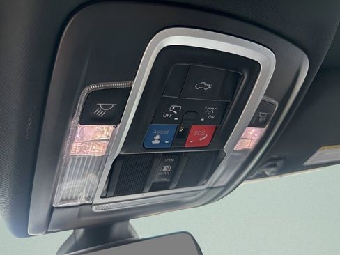 Used 2024 RAM 3500 Laramie w/ Night Edition image 18