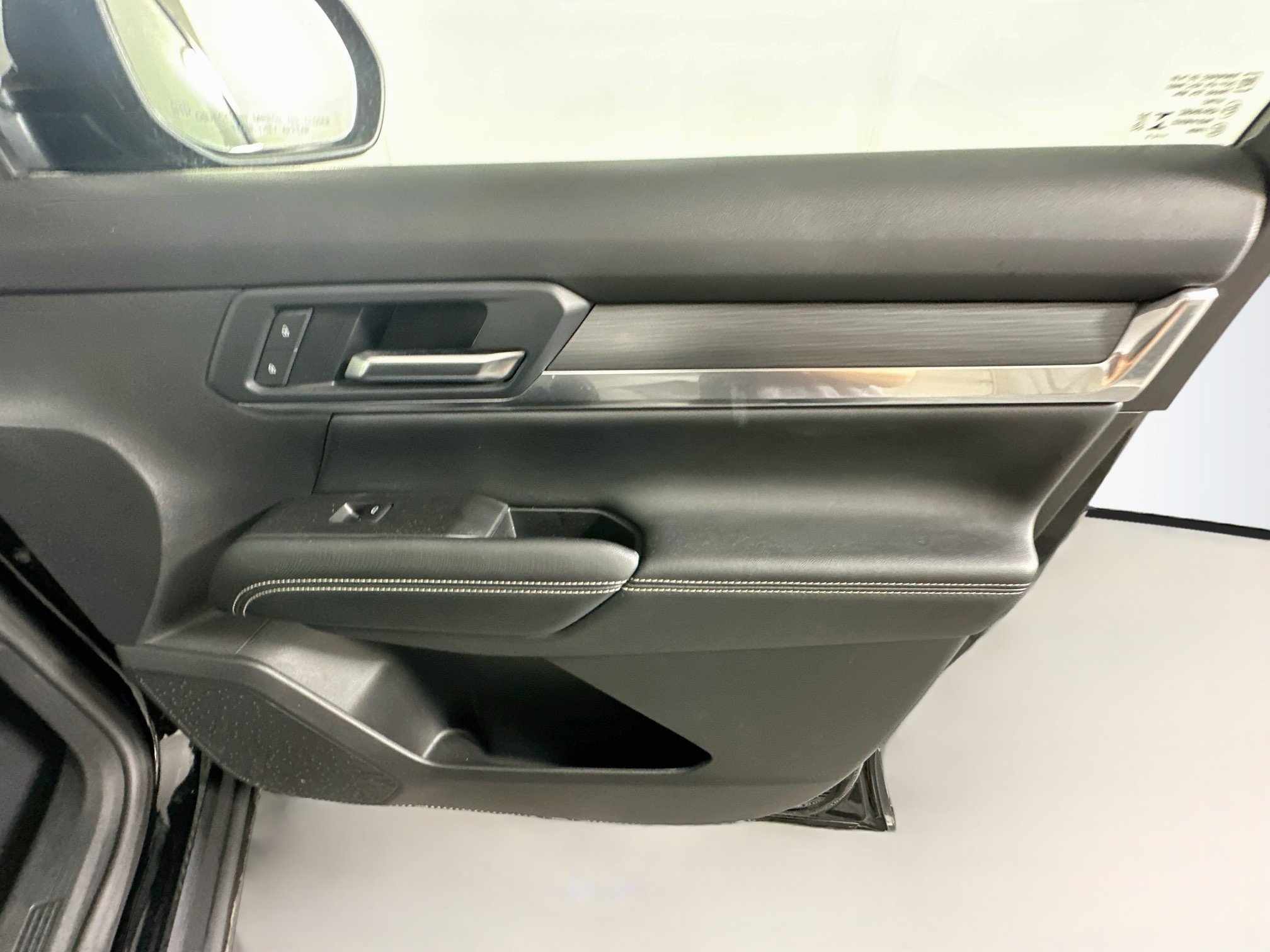 Used 2025 GMC Terrain Elevation FWD image 31